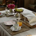 Bed & Breakfast Manoir Du Plessis Au Bois