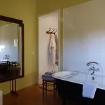 Manoir Du Plessis Au Bois Bed & Breakfast Vauciennes (Oise)
