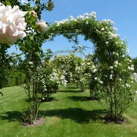 Manoir Du Plessis Au Bois 3*