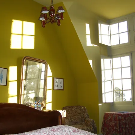 Manoir Du Plessis Au Bois Bed & Breakfast Vauciennes (Oise)