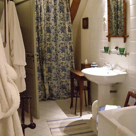 Manoir Du Plessis Au Bois Vauciennes (Oise)