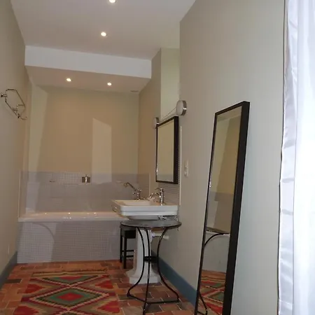 Oda ve Kahvaltı Manoir Du Plessis Au Bois Vauciennes (Oise)