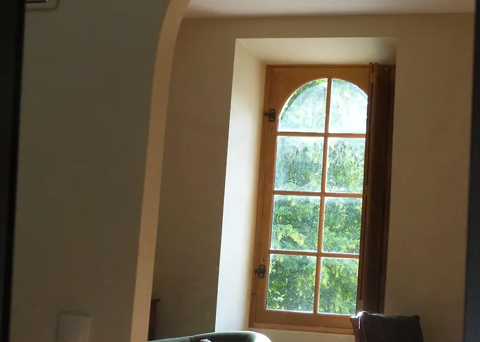 Manoir Du Plessis Au Bois Vauciennes (Oise)