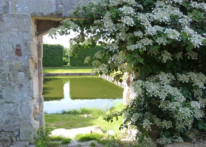 Manoir Du Plessis Au Bois Bed & Breakfast Vauciennes (Oise)